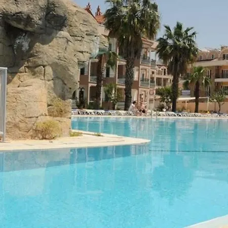 Club Secret Garden Hotel