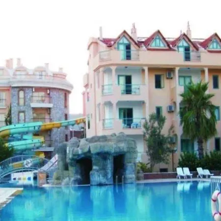 Otel Club Secret Garden 2*
